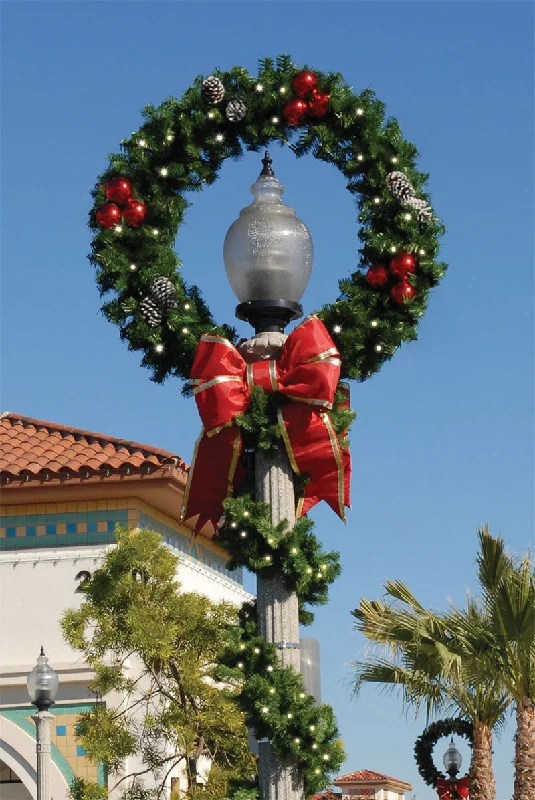 5' Lamp Post Silhouette Wreath & Garland Wrap