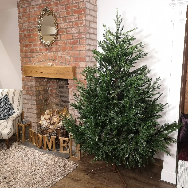 7ft 210cm Green Glenshee Spruce Artificial Christmas Tree PE and PVC Mix Natural Look