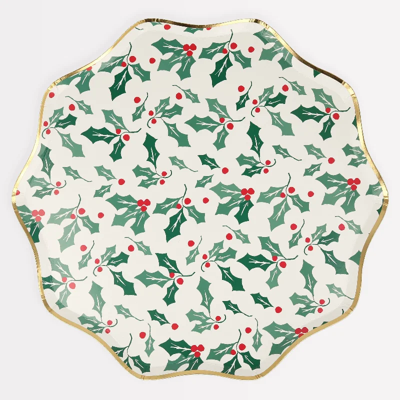 Holly Pattern Dinner Plates (x 8)