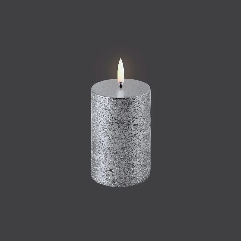 Uyuni Metallic Silver Pillar Candle