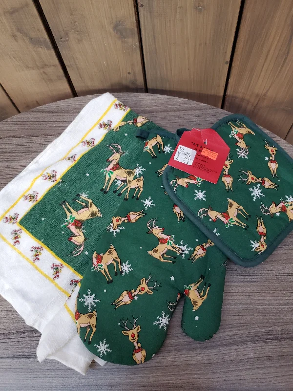 Reindeer Tea Towel , Oven Mitt & Pot Holder