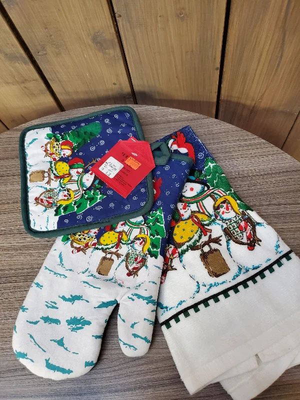 Snowman Dish Cloth, Oven Mitt, & Pot holder